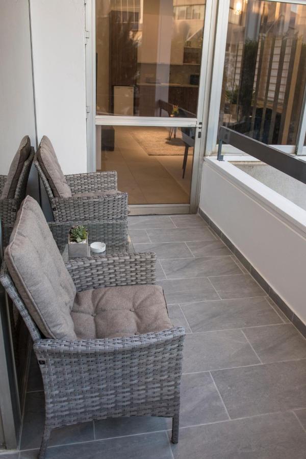 Skin Suites-Luxury Living Nicósia Exterior foto